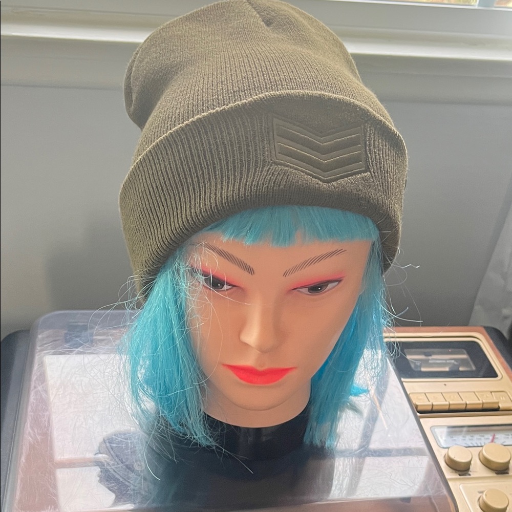 Chevron Pattern Olive Beanie NWT - image 1
